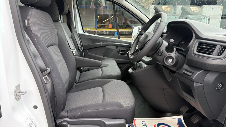 Renault Trafic Lwb Diesel LL30 Blue dCi 130 Advance [Safety] Van